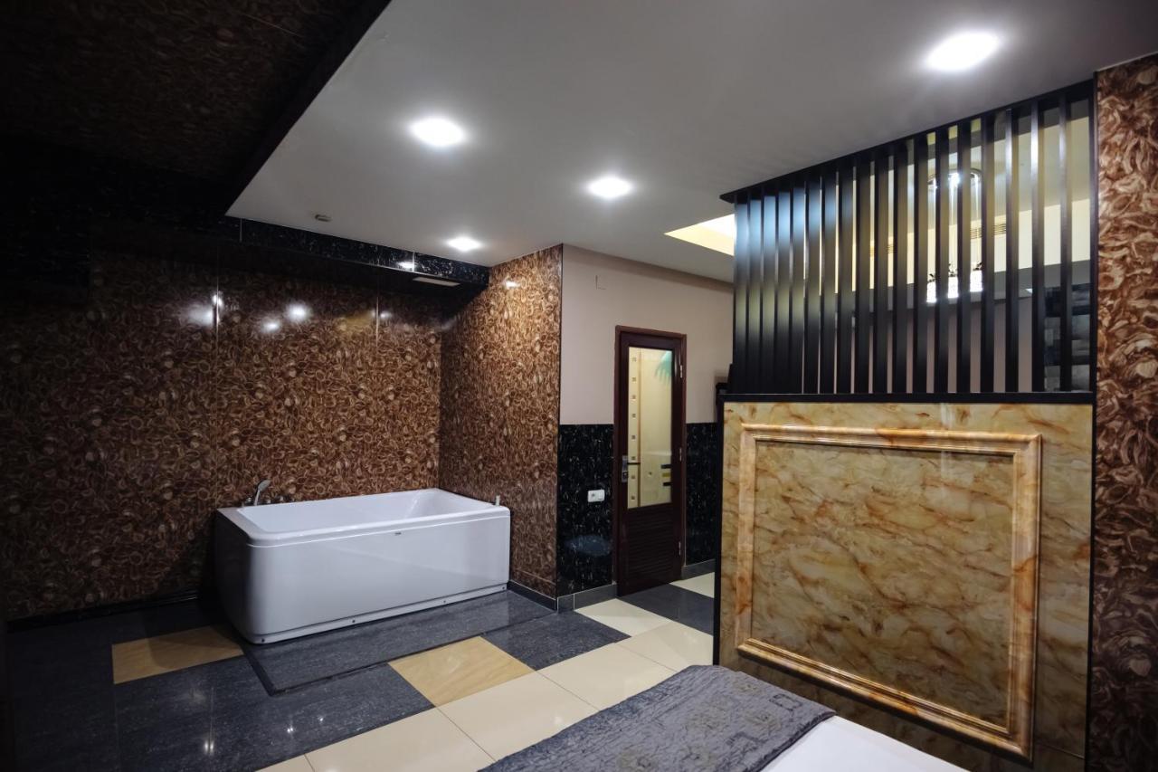 Golden Seconds Hotel Erivan Dış mekan fotoğraf
