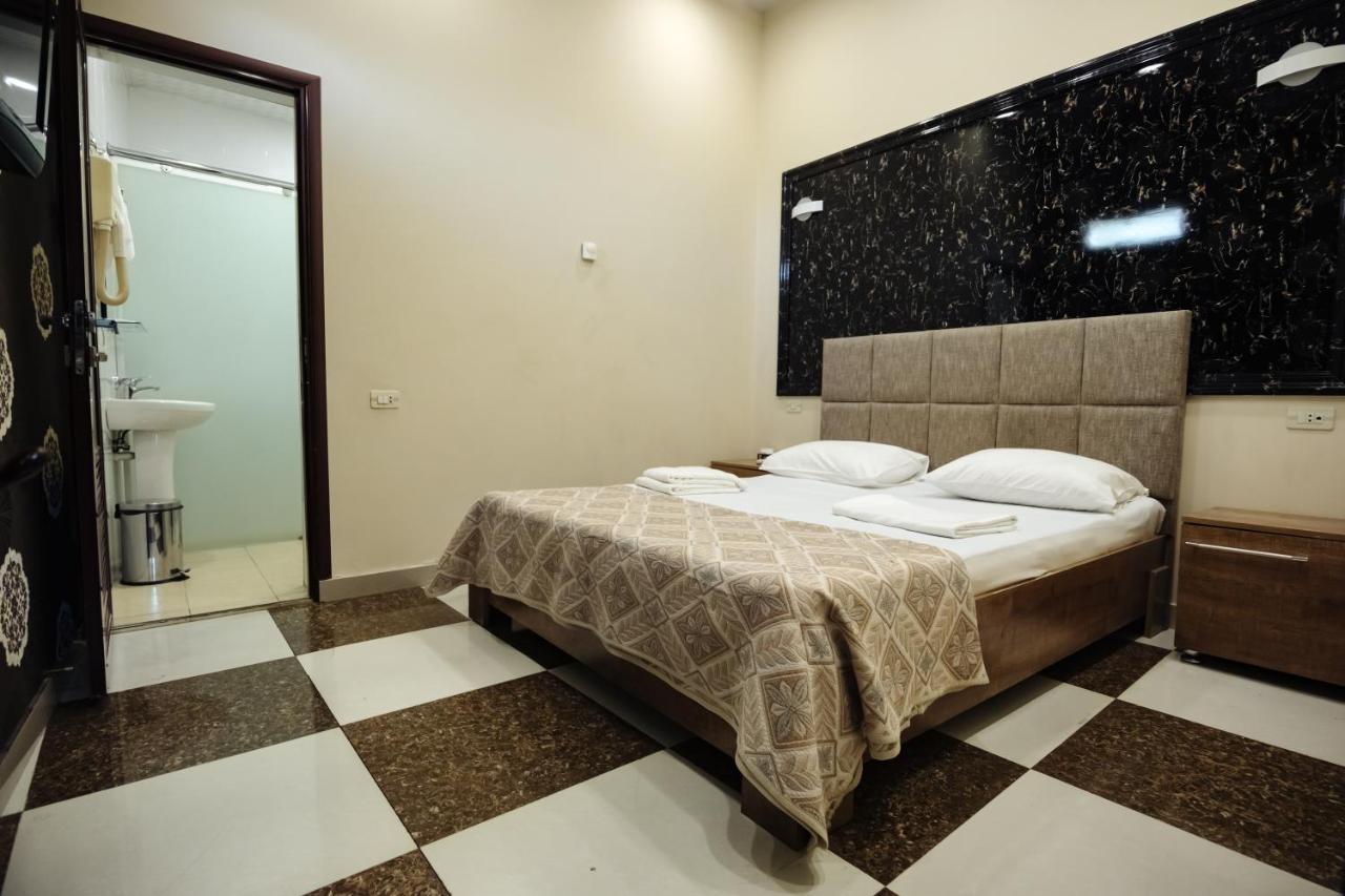 Golden Seconds Hotel Erivan Dış mekan fotoğraf