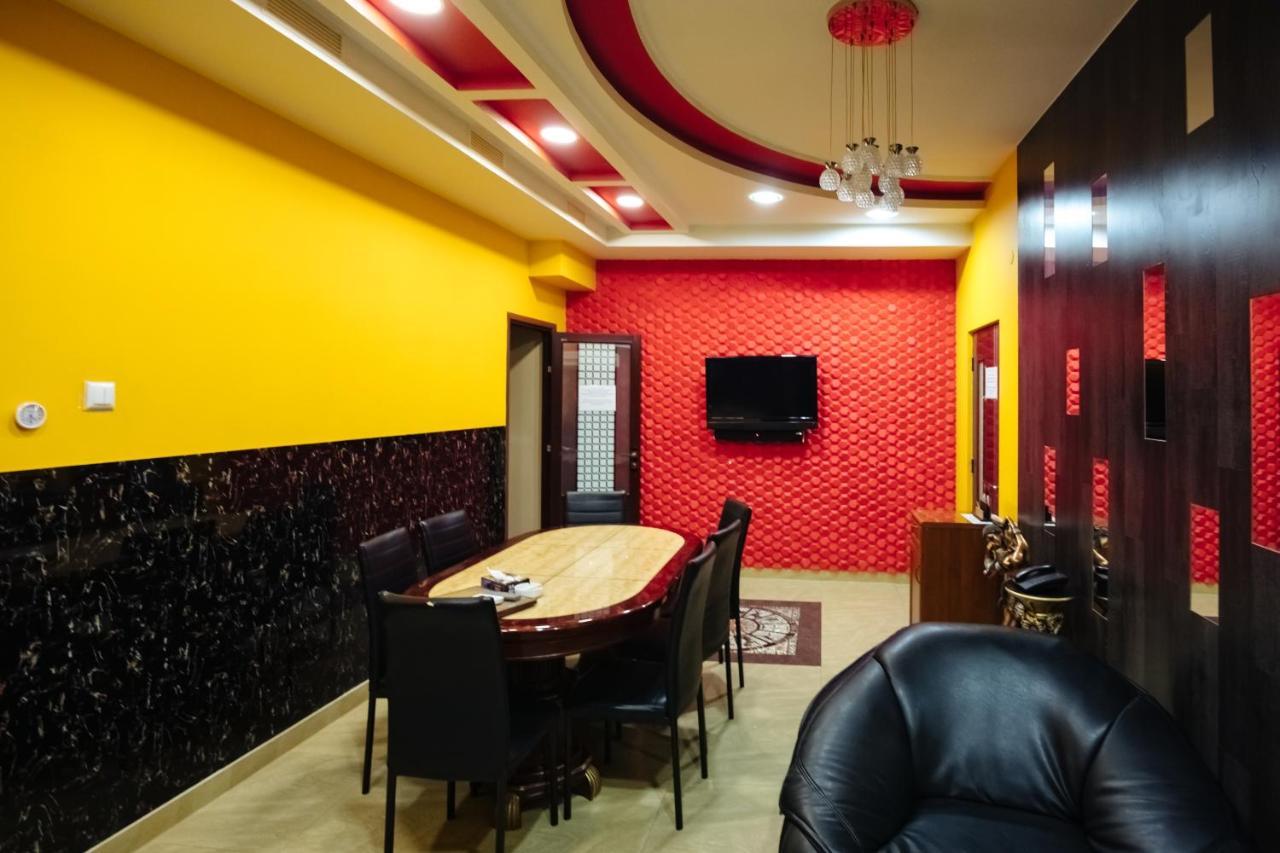Golden Seconds Hotel Erivan Dış mekan fotoğraf