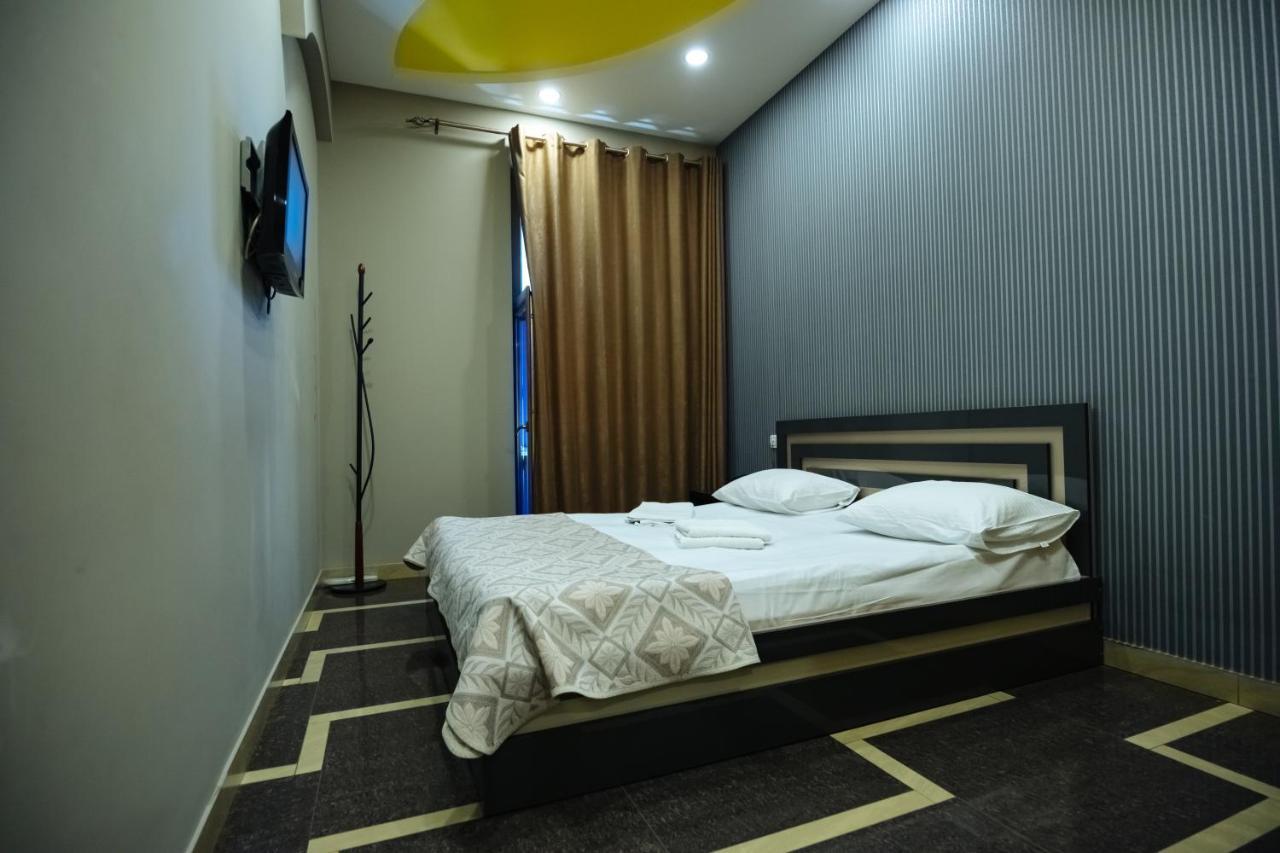 Golden Seconds Hotel Erivan Dış mekan fotoğraf