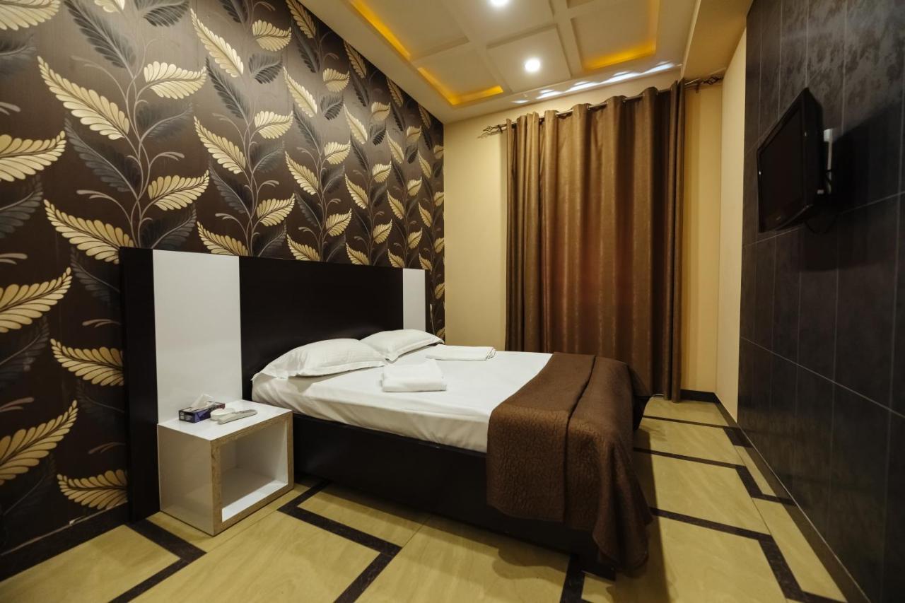 Golden Seconds Hotel Erivan Dış mekan fotoğraf
