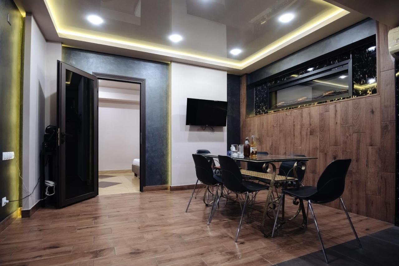 Golden Seconds Hotel Erivan Dış mekan fotoğraf