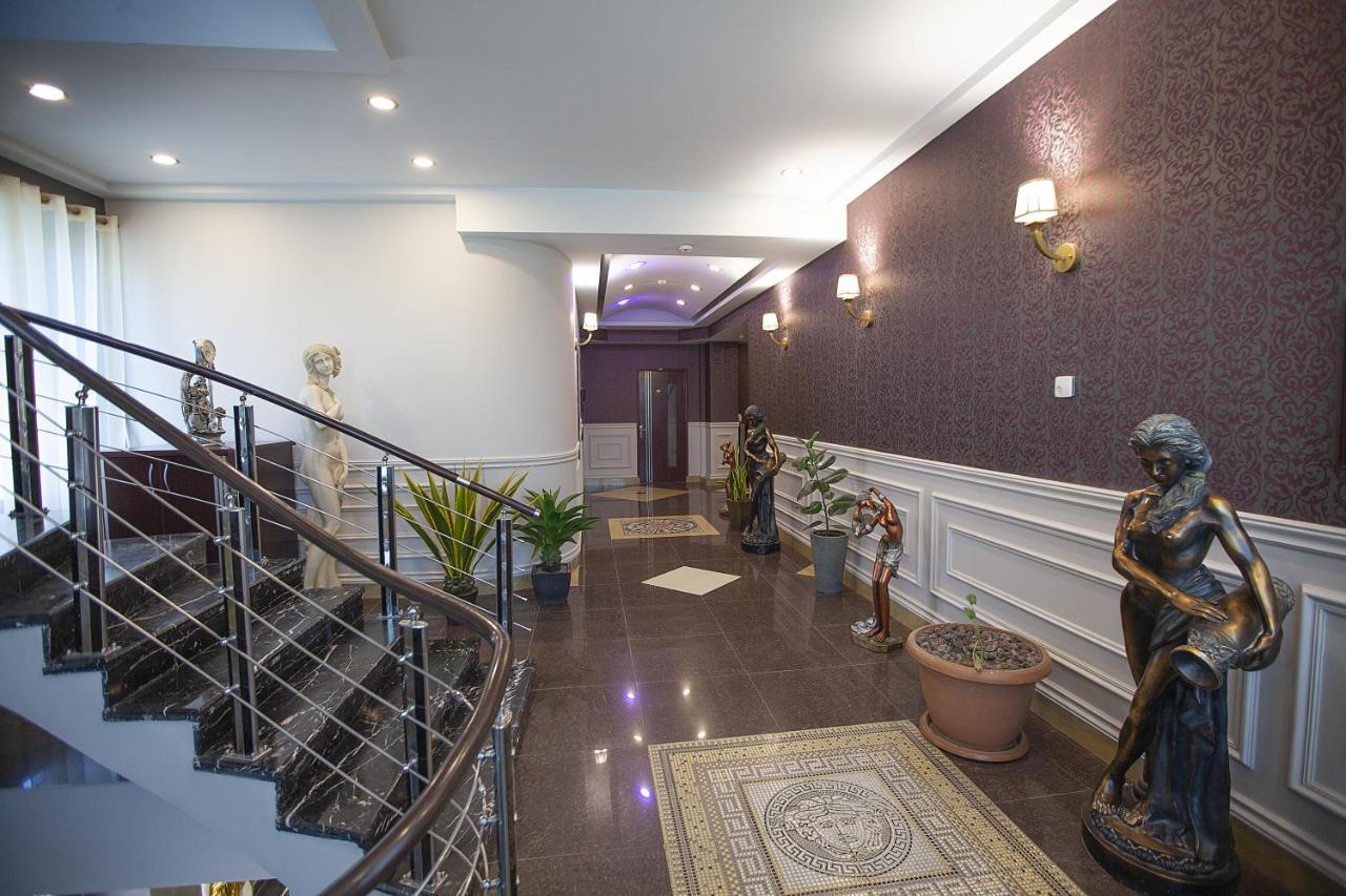 Golden Seconds Hotel Erivan Dış mekan fotoğraf