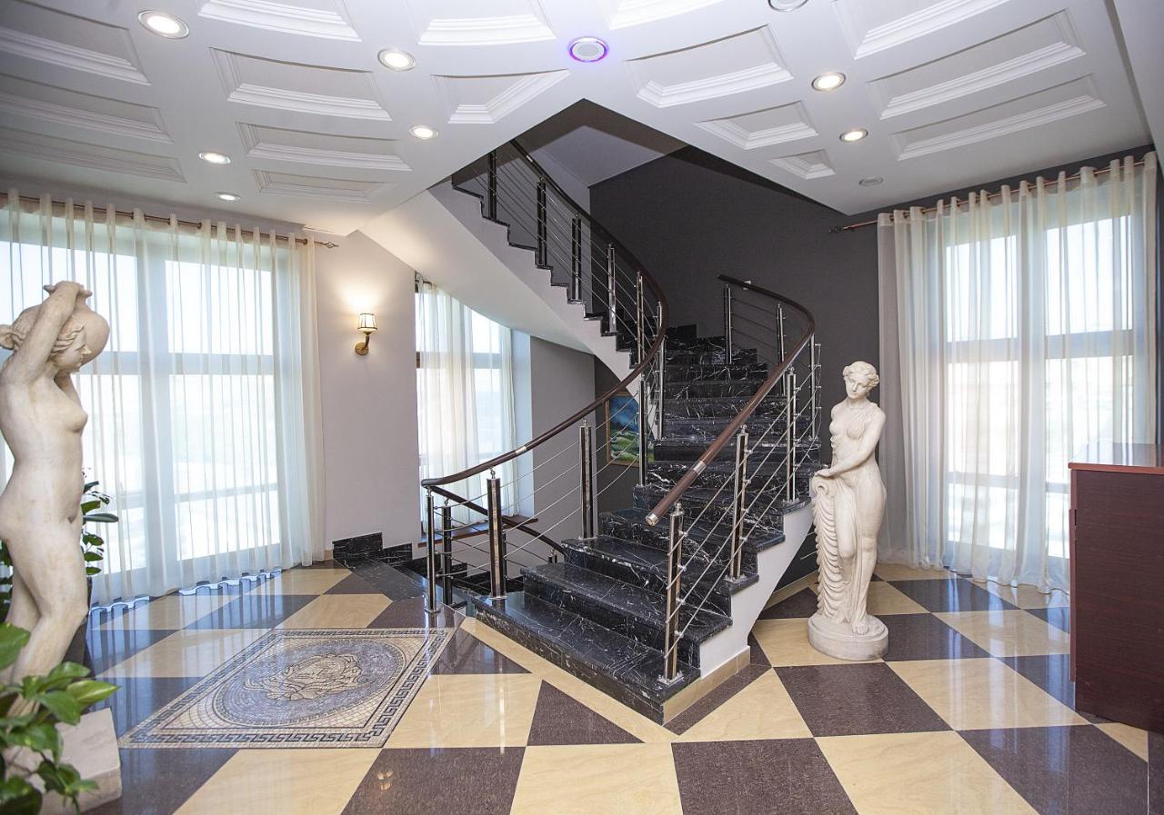 Golden Seconds Hotel Erivan Dış mekan fotoğraf