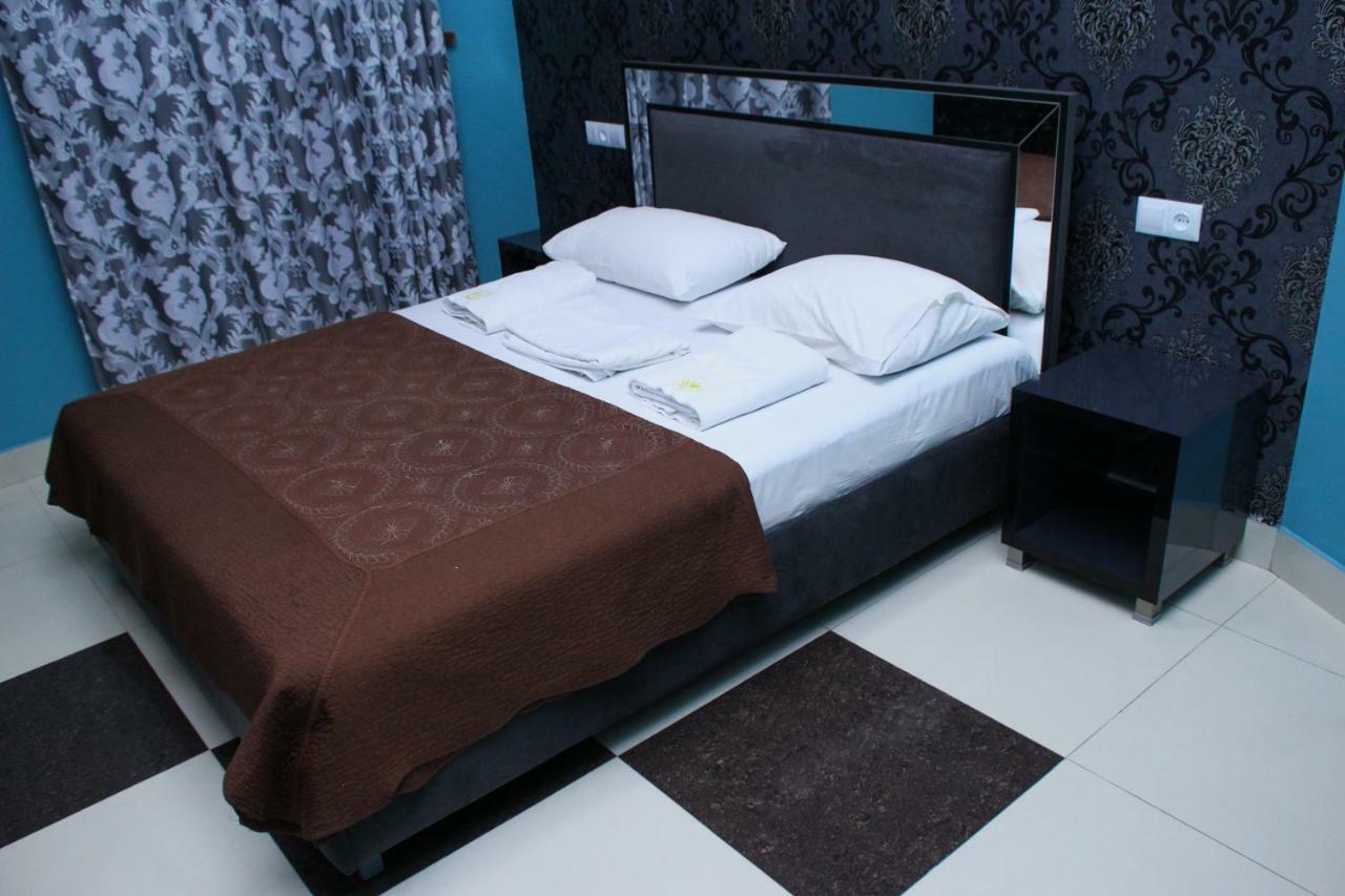 Golden Seconds Hotel Erivan Dış mekan fotoğraf